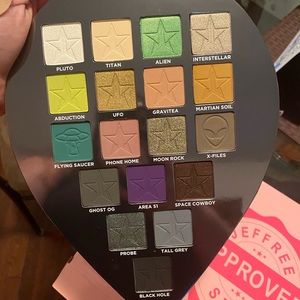 Discontinued Alien pallet
